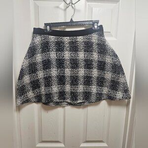 BCBG Generation Plaid Circle Mini Skirt Women’s Size 12 Black & White‎ Polyester